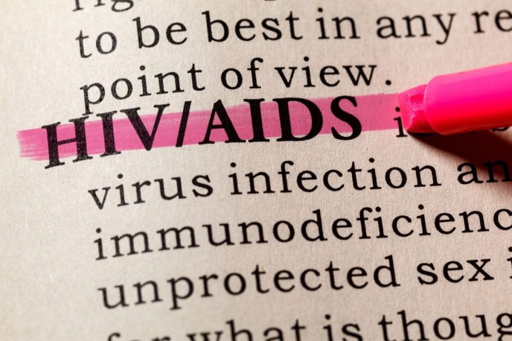 ตรวจ HIV ไม่ใช่เรื่องยากอีกต่อไป กับชุดตรวจเอชไอวีด้วยตนเอง INSTI
